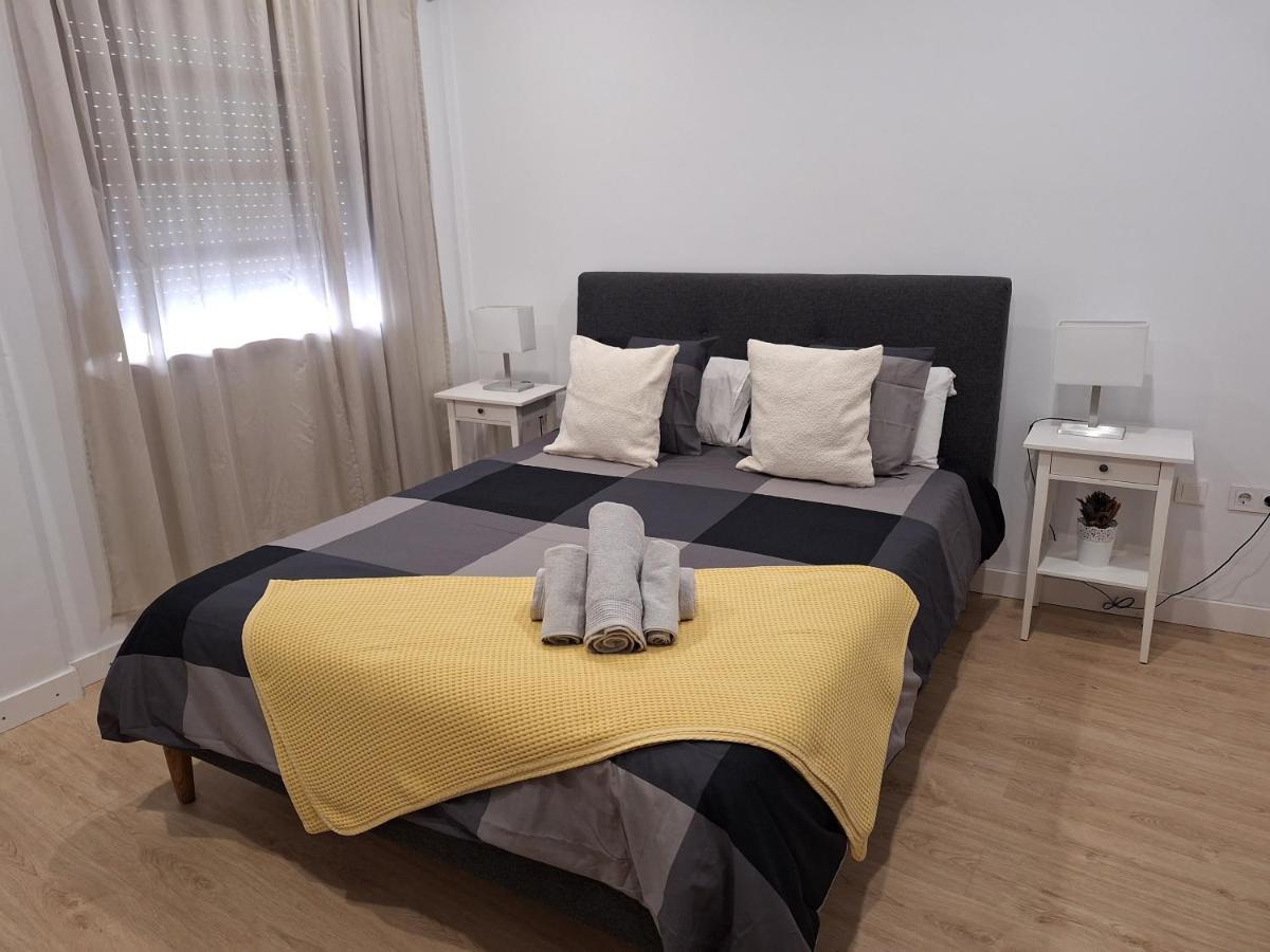 Habitacion Con Bano Privado En Un Piso Con Familia Санта Круз де Ла Палма Екстериор снимка